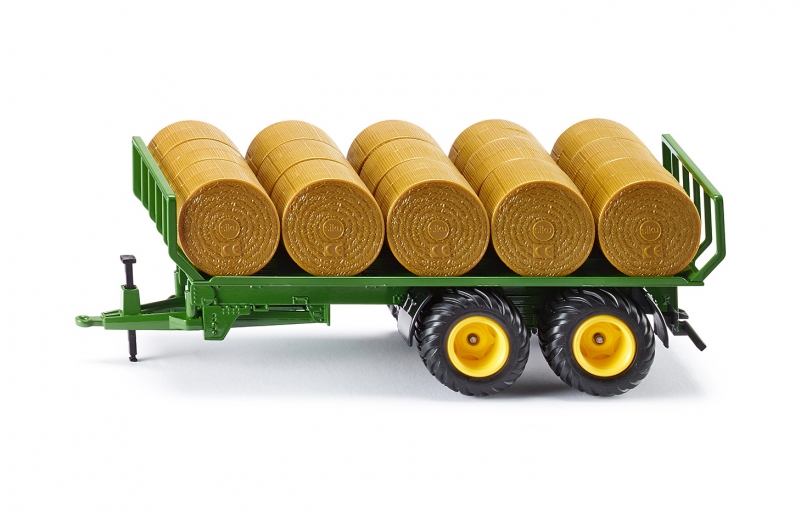 Round Bale Trailer with 15 Bales